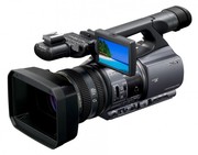 Продам видеокамеру Sony dcr-vx2200e