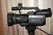 Продаю видеокамеру Panasonic AG-DVX 100В