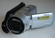 Продам видеокамеру SONY DCR-SR100E